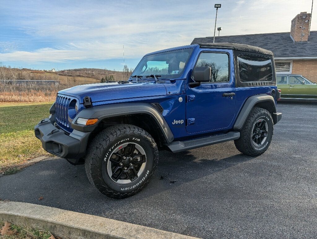 2018 Jeep Wrangler LOADED TWO DOOR - 22949194 - 37