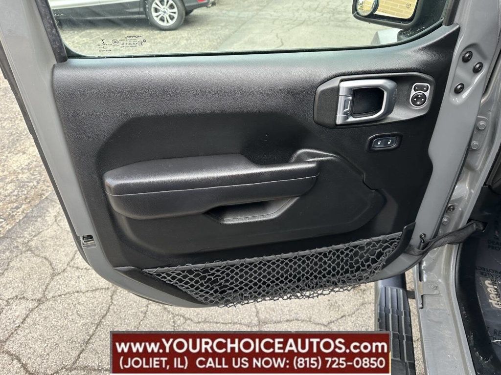2018 Jeep Wrangler Sport S 4x4 - 22850379 - 19