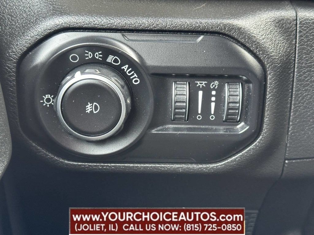 2018 Jeep Wrangler Sport S 4x4 - 22850379 - 33