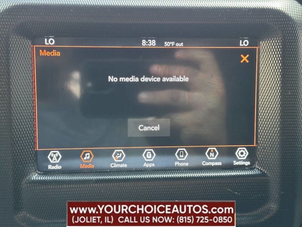 2018 Jeep Wrangler Sport S 4x4 - 22850379 - 36