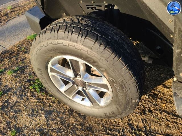 2018 Jeep Wrangler Unlimited Sahara - 22997741 - 5