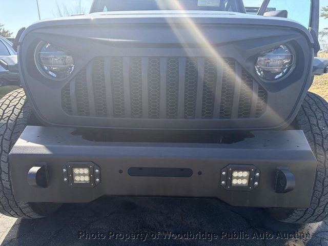 2018 Jeep Wrangler Unlimited Sahara - 23002771 - 13