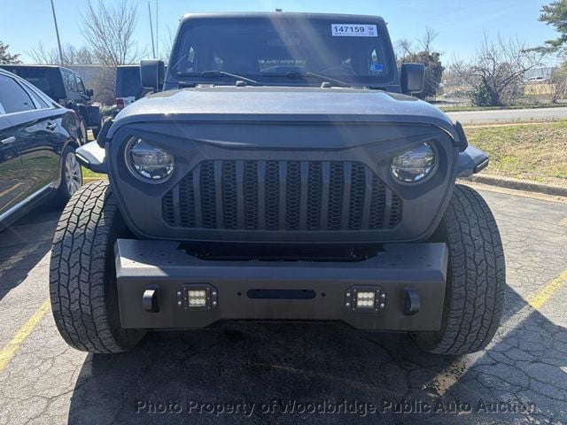 2018 Jeep Wrangler Unlimited Sahara - 23002771 - 1