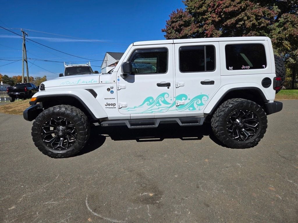 2018 Jeep Wrangler Unlimited Sahara - 22642836 - 4