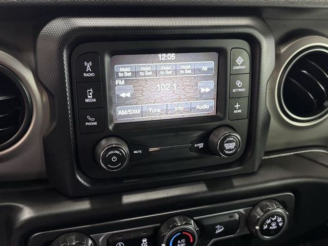 2018 Jeep Wrangler Unlimited Sport - 23075987 - 15