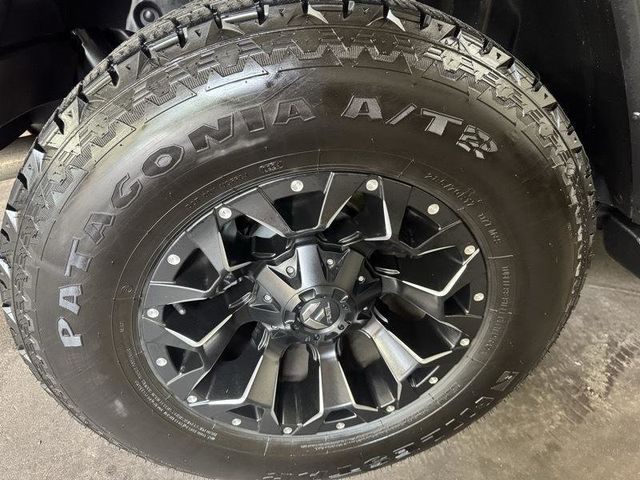 2018 Jeep Wrangler Unlimited Sport - 23075987 - 23