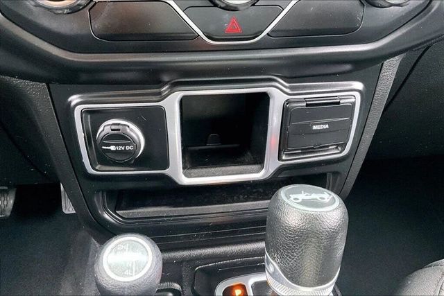 2018 Jeep Wrangler Unlimited Sport - 22961170 - 25