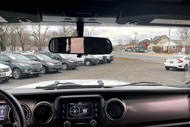 2018 Jeep Wrangler Unlimited Sport - 22961170 - 33