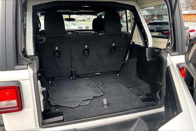 2018 Jeep Wrangler Unlimited Sport - 22961170 - 36