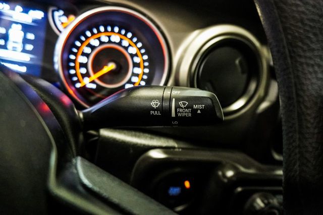 2018 Jeep Wrangler Unlimited Sport - 23010220 - 15