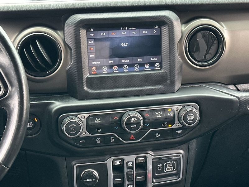 2018 Jeep Wrangler Unlimited Sport S - 22962517 - 15