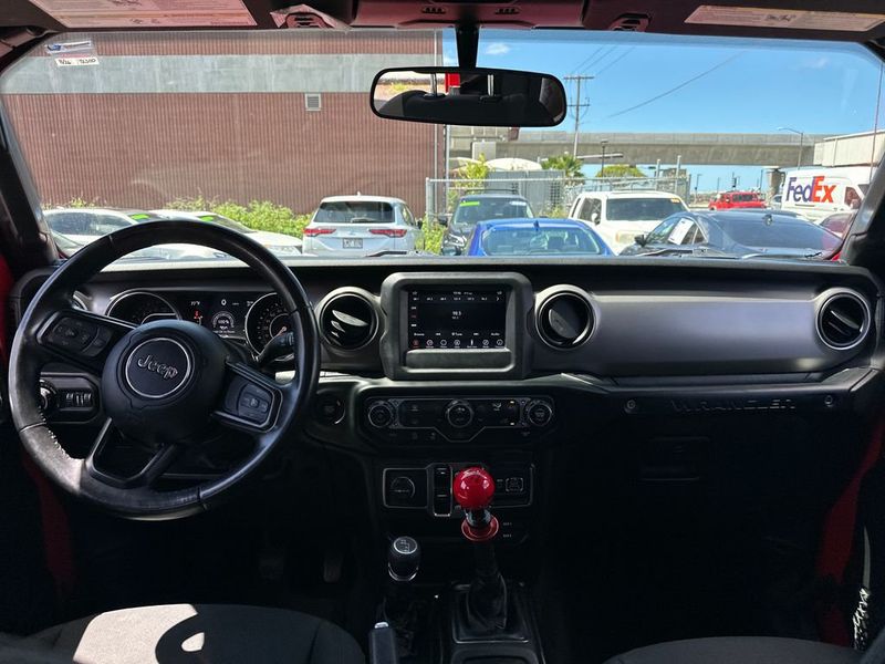 2018 Jeep Wrangler Unlimited Sport S - 23018527 - 13