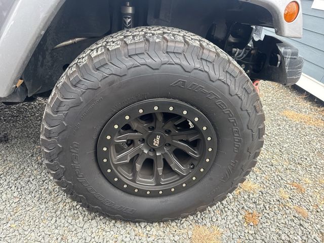 2018 Jeep Wrangler JK Freedom Edition 4x4 - 22956736 - 23