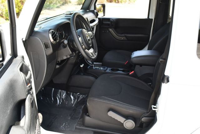 2018 Jeep Wrangler JK Golden Eagle 4x4 W/Body Color Hard Top - 23037776 - 13