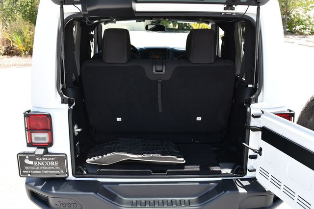 2018 Jeep Wrangler JK Golden Eagle 4x4 W/Body Color Hard Top - 23037776 - 44