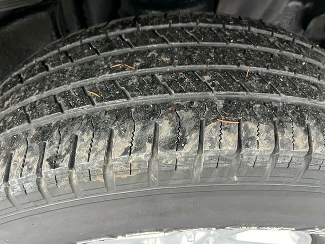 2018 Jeep Wrangler JK JK with 6 SPEED STICK SHIFT - 22945618 - 13