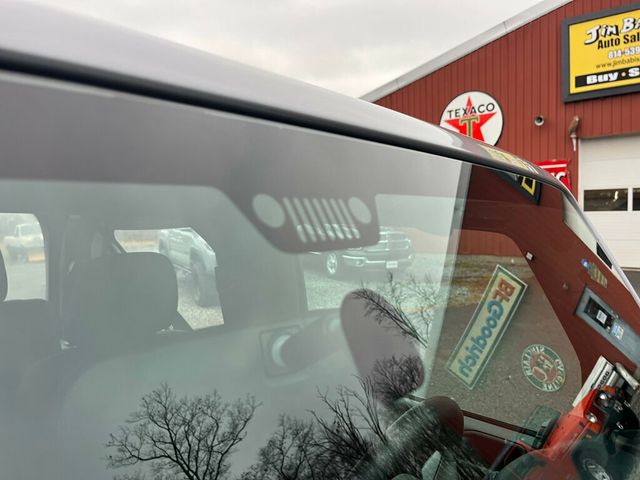 2018 Jeep Wrangler JK JK with 6 SPEED STICK SHIFT - 22945618 - 16