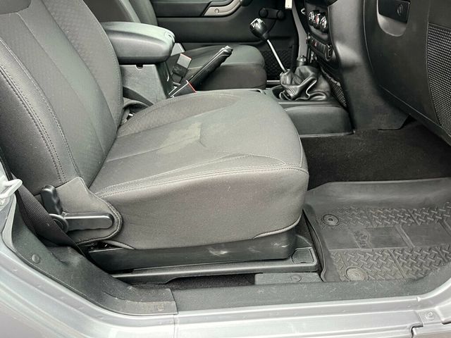 2018 Jeep Wrangler JK JK with 6 SPEED STICK SHIFT - 22945618 - 20