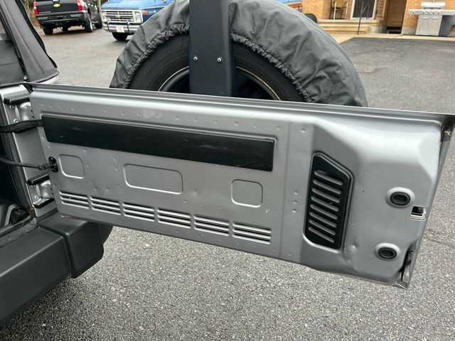 2018 Jeep Wrangler JK JK with 6 SPEED STICK SHIFT - 22945618 - 25