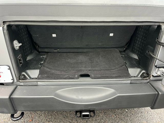 2018 Jeep Wrangler JK JK with 6 SPEED STICK SHIFT - 22945618 - 26