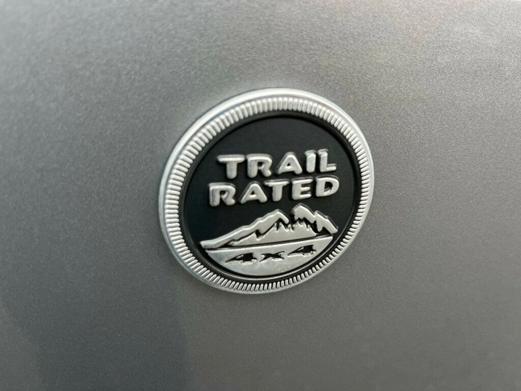 2018 Jeep Wrangler JK JK with 6 SPEED STICK SHIFT - 22945618 - 39