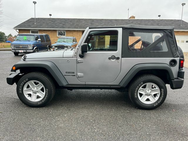 2018 Jeep Wrangler JK JK with 6 SPEED STICK SHIFT - 22945618 - 5