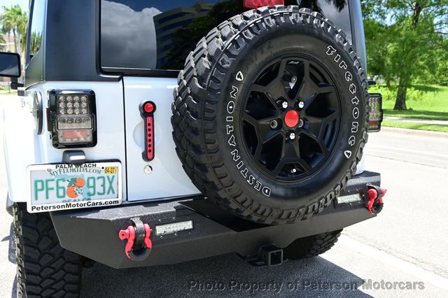2018 Jeep Wrangler JK Sahara 4x4 - 23043258 - 11