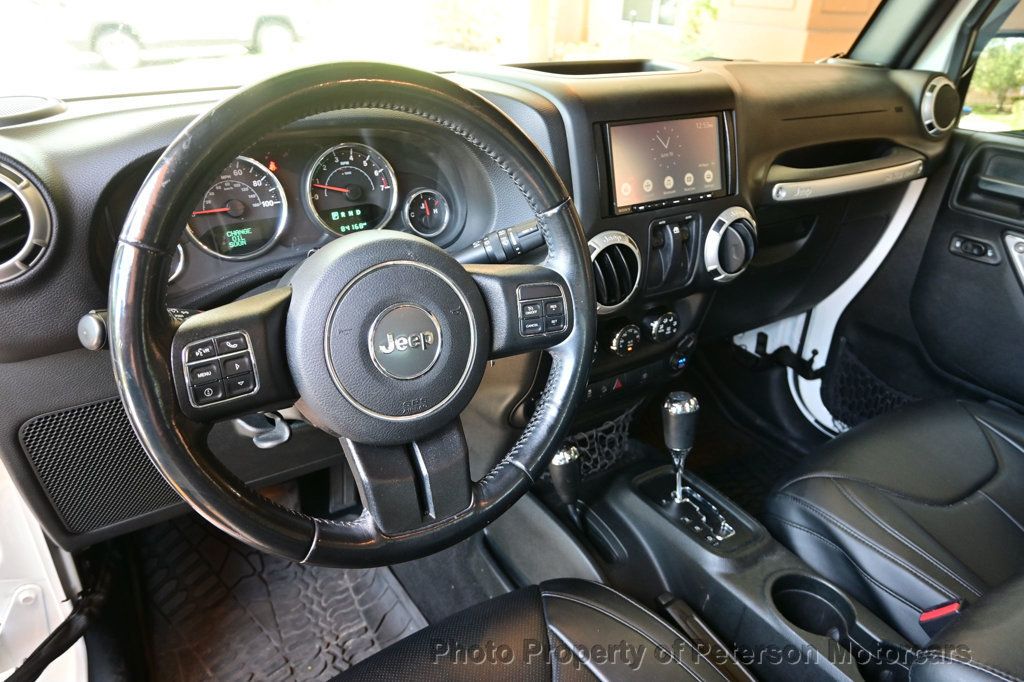 2018 Jeep Wrangler JK Sahara 4x4 - 23043258 - 18