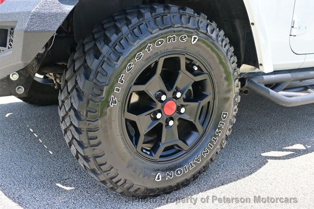 2018 Jeep Wrangler JK Sahara 4x4 - 23043258 - 44