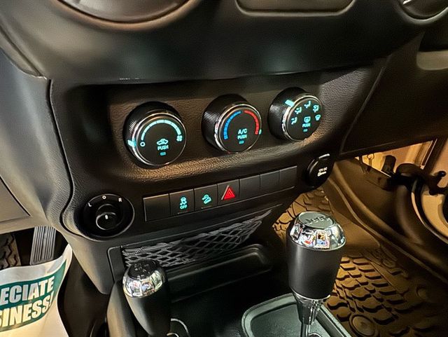 2018 Jeep Wrangler JK Sport 4WD - 23000334 - 16