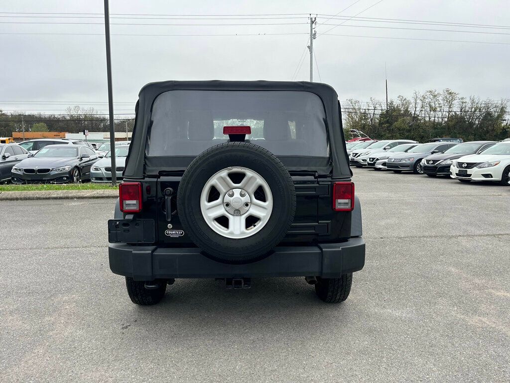 2018 Jeep Wrangler JK Sport 4x4 - 22662233 - 4