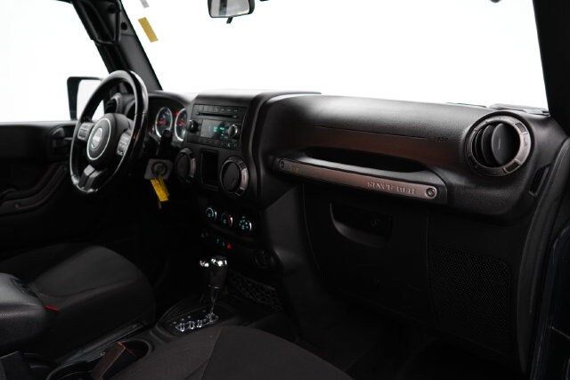 2018 Jeep Wrangler JK Sport 4x4 - 23085788 - 31