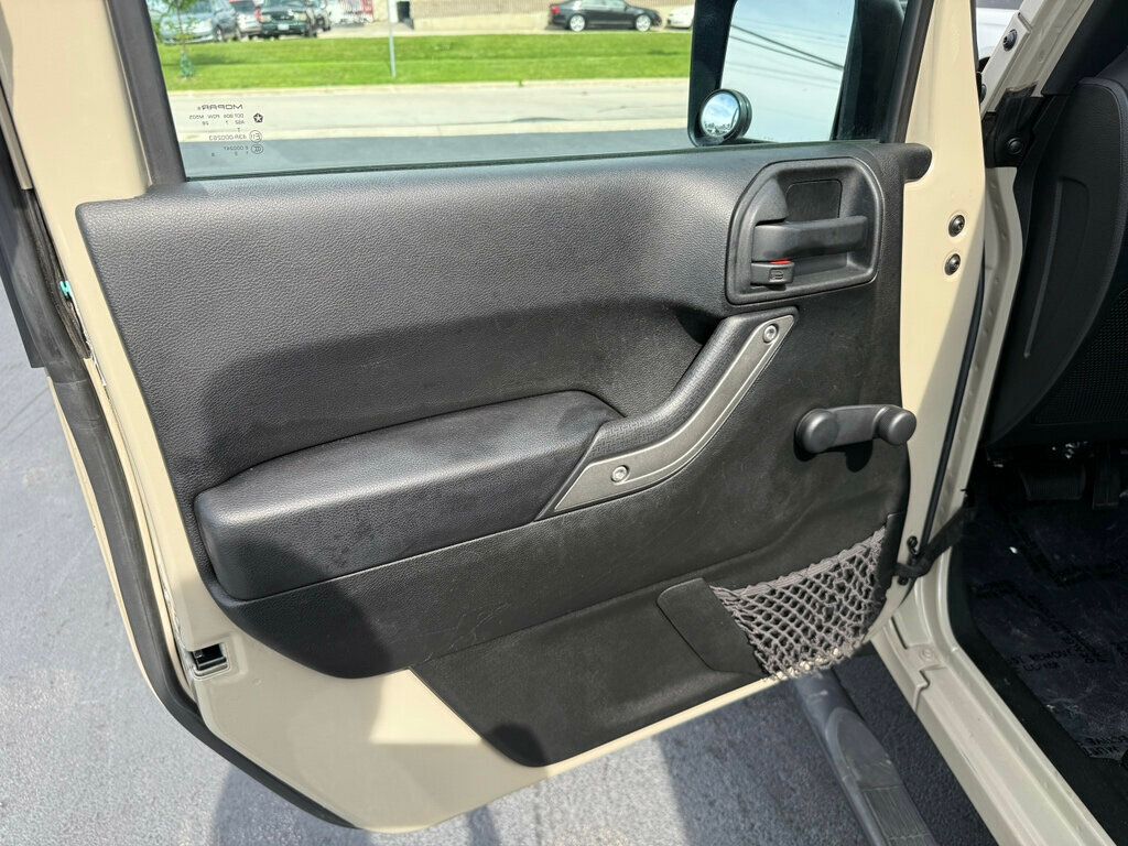 2018 Jeep Wrangler JK Sport 4x4 - 23052249 - 16