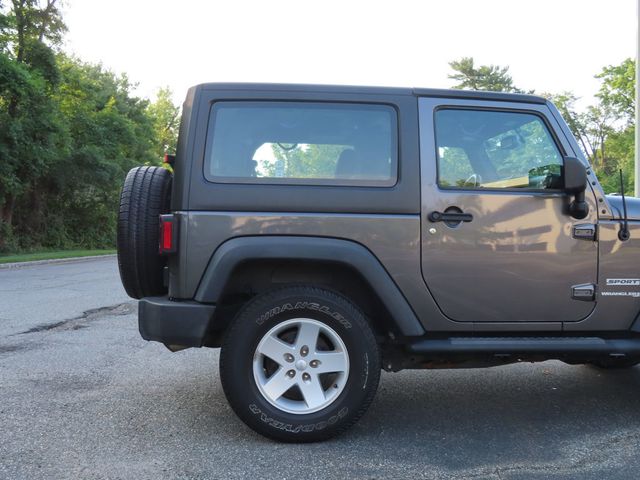 2018 Jeep Wrangler JK Sport S 4x4 - 23065217 - 17