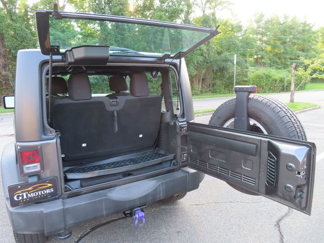 2018 Jeep Wrangler JK Sport S 4x4 - 23065217 - 38