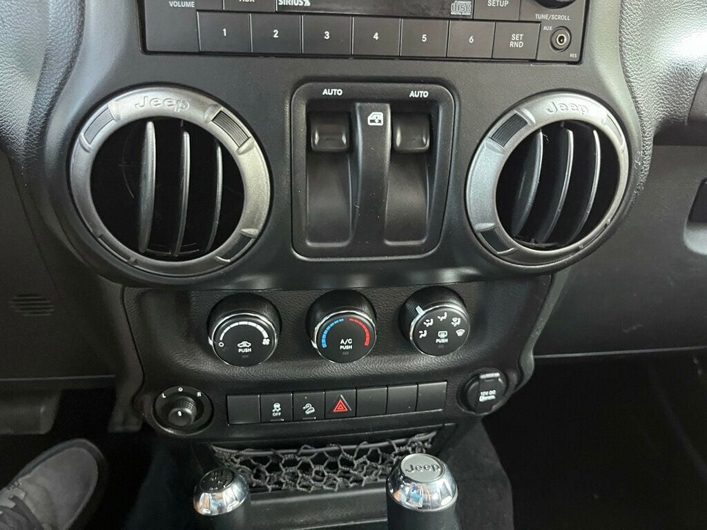 2018 Jeep Wrangler Willys Two-Door photo 22