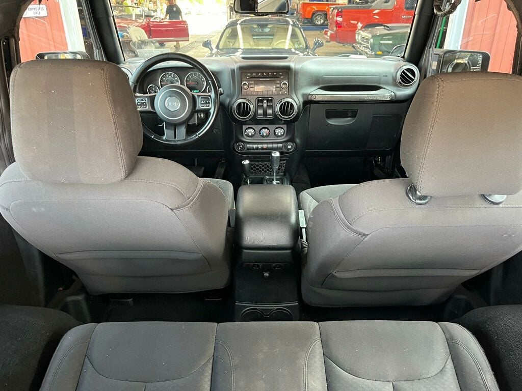 2018 Jeep Wrangler Willys Two-Door photo 30