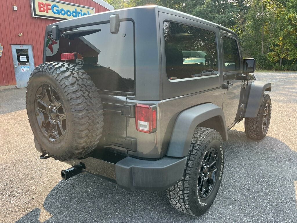2018 Jeep Wrangler Willys Two-Door photo 4