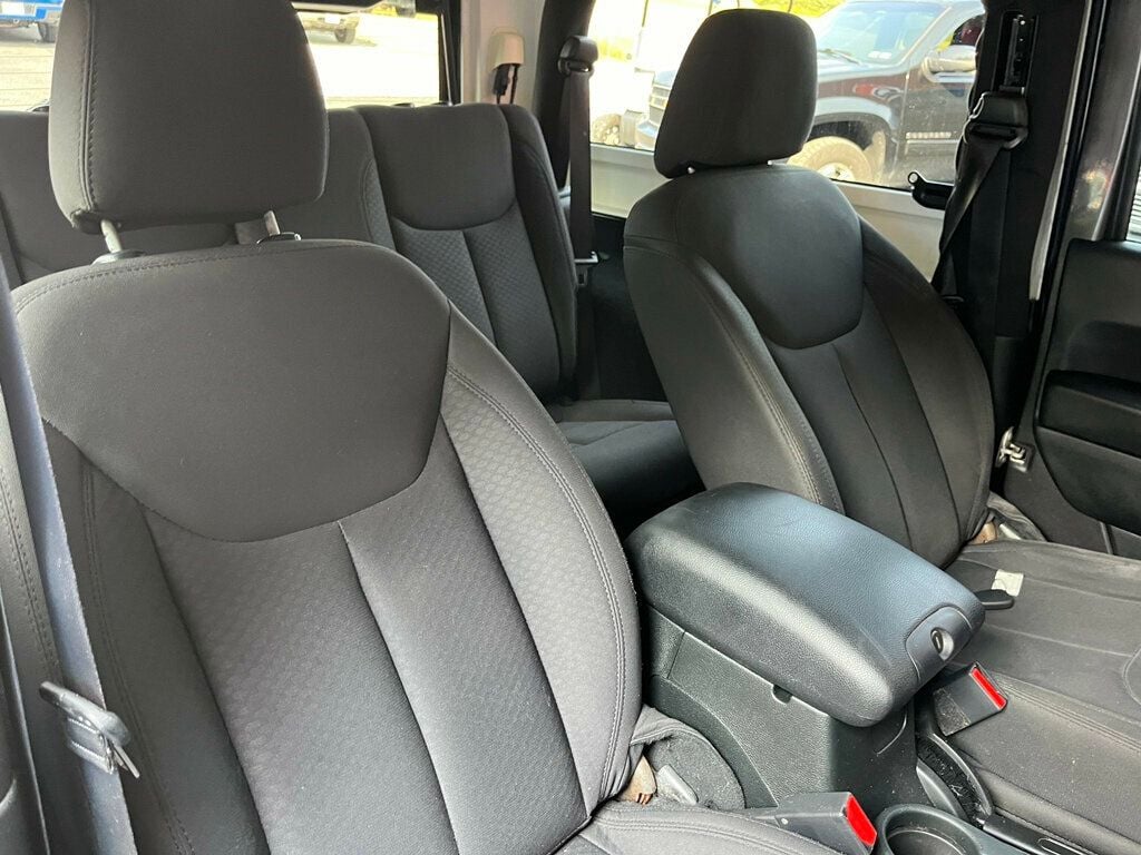 2018 Jeep Wrangler Willys Two-Door photo 33