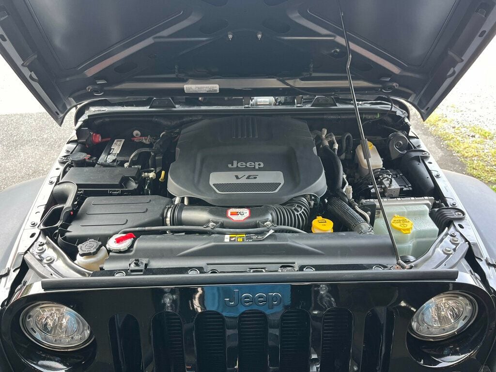 2018 Jeep Wrangler Willys Two-Door photo 35