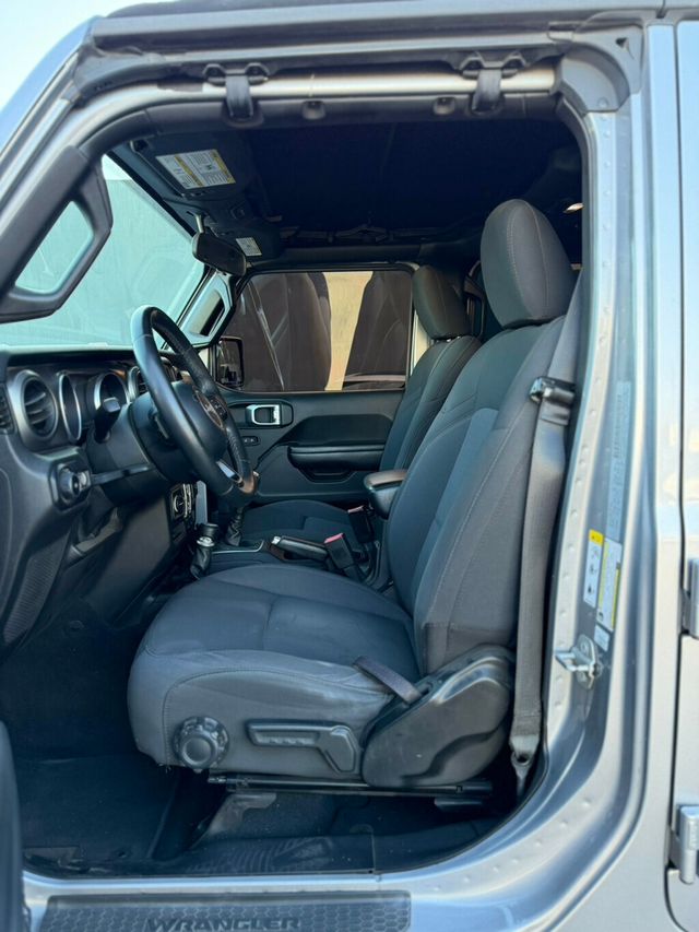 2018 Jeep Wrangler JK Unlimited  - 23040764 - 6