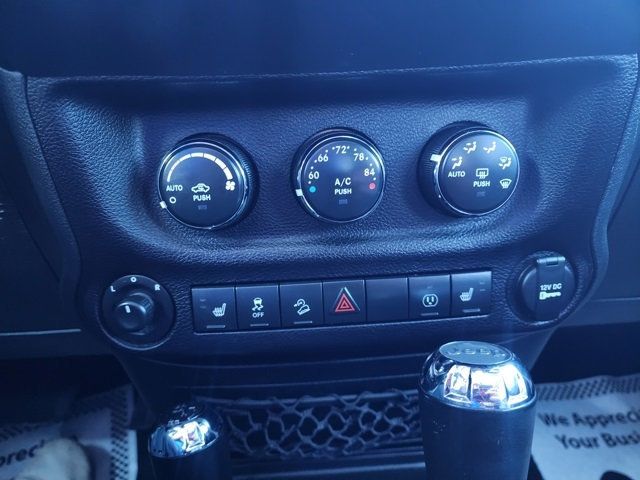 2018 Jeep Wrangler JK Unlimited Altitude 4x4 - 22947696 - 16