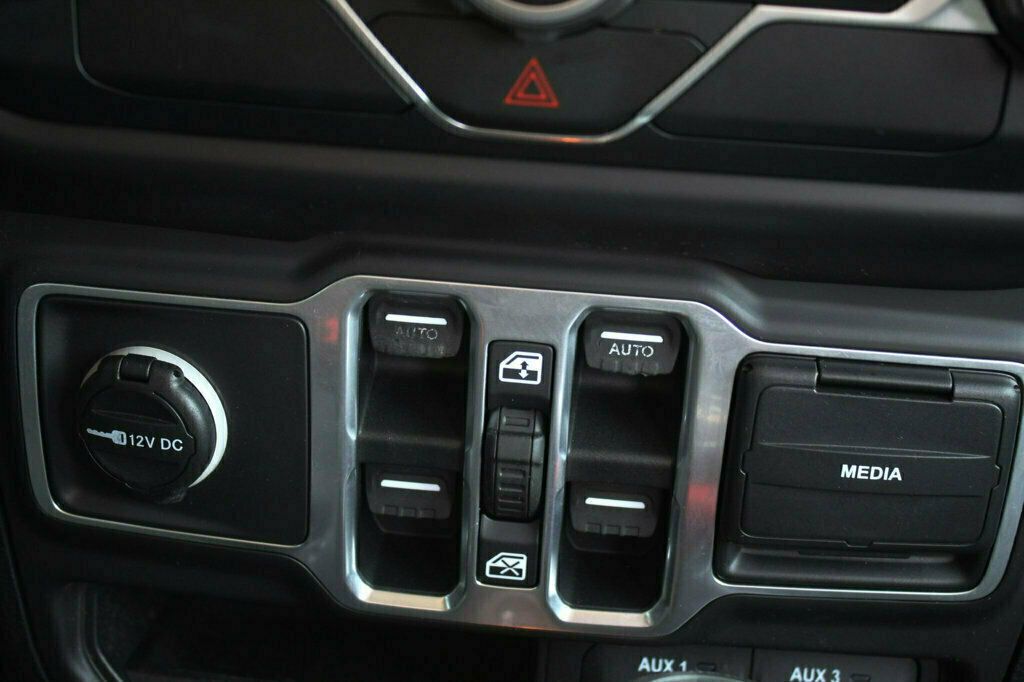 2018 Jeep Wrangler Unlimited Sport S W photo 15