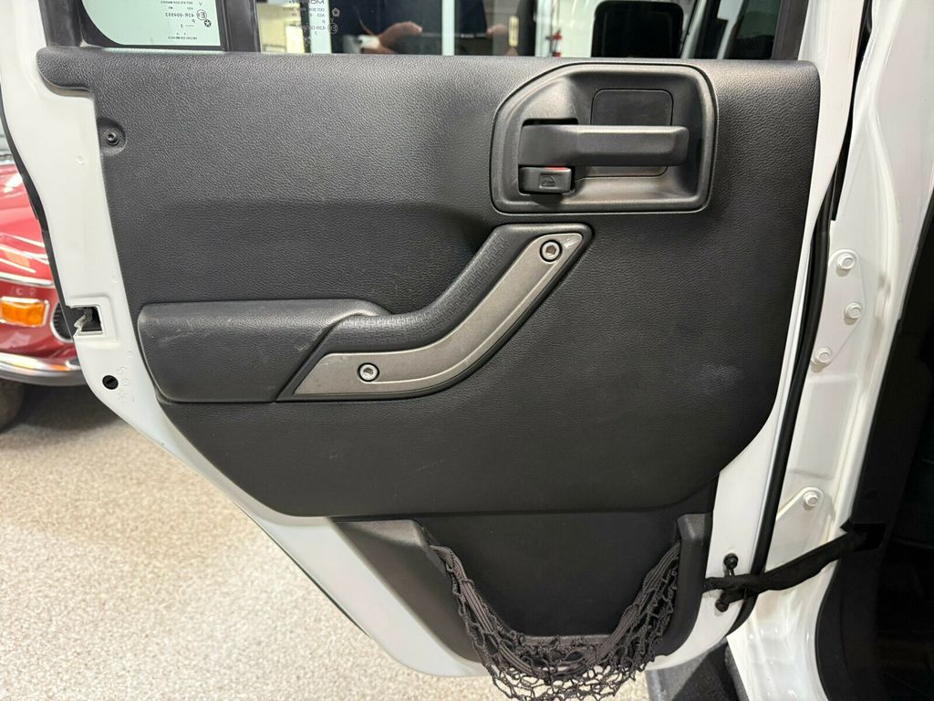 2018 Jeep Wrangler JK Unlimited Local Trade/Sport S Pkg/Remote Keyless Entry/Leather Seats/4X4 - 23061715 - 21