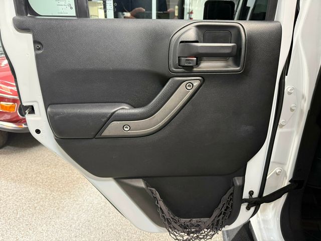 2018 Jeep Wrangler JK Unlimited Local Trade/Sport S Pkg/Remote Keyless Entry/Leather Seats/4X4 - 23061715 - 21