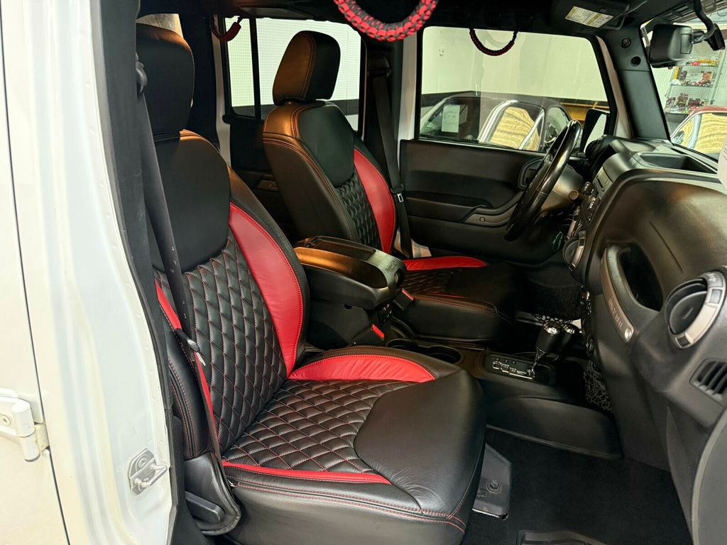 2018 Jeep Wrangler JK Unlimited Local Trade/Sport S Pkg/Remote Keyless Entry/Leather Seats/4X4 - 23061715 - 30