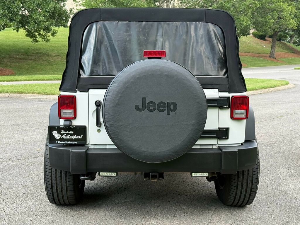 2018 Jeep Wrangler JK Unlimited Local Trade/Sport S Pkg/Remote Keyless Entry/Leather Seats/4X4 - 23061715 - 4