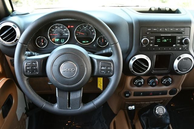 2018 Jeep Wrangler JK Unlimited Rubicon 4x4 W/Rubicon Package 23R - 23065383 - 47