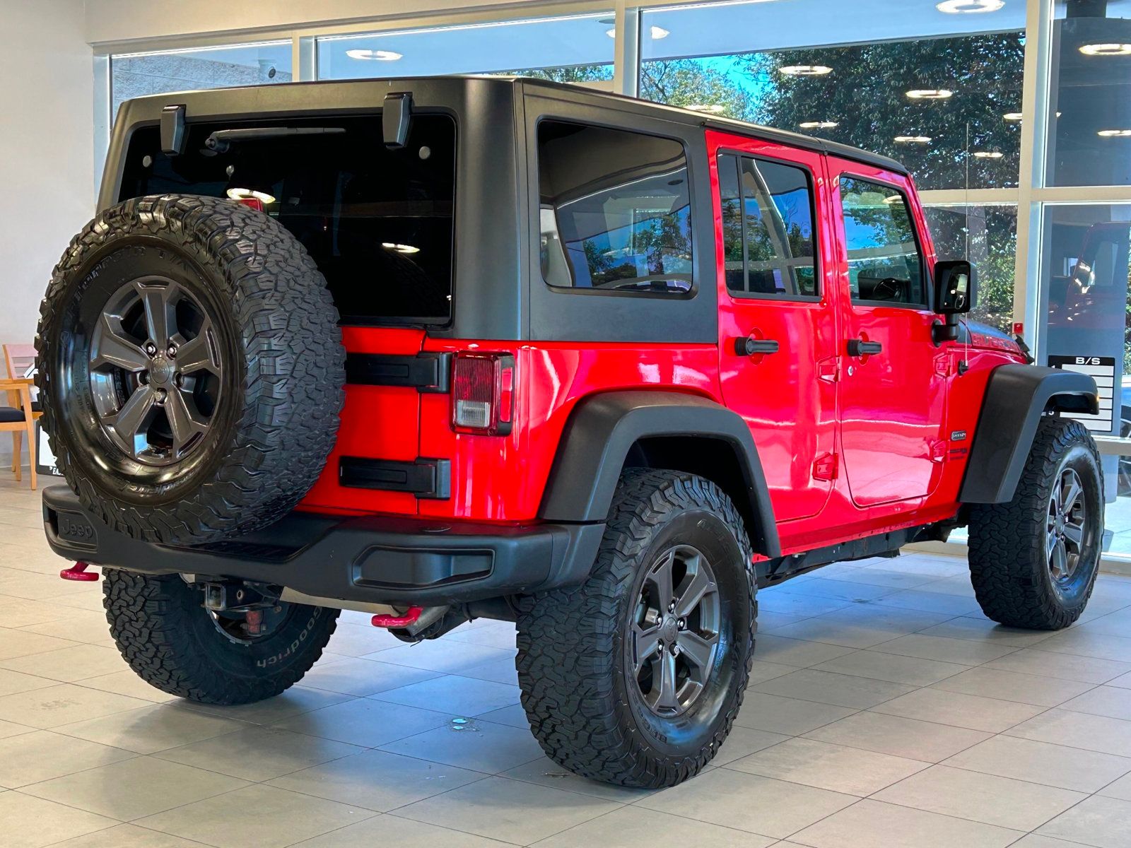 2018 Jeep Wrangler Unlimited Rubicon Recon photo 12
