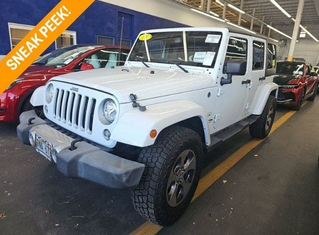 2018 Jeep Wrangler JK Unlimited Sahara 4x4 - 23058385 - 0